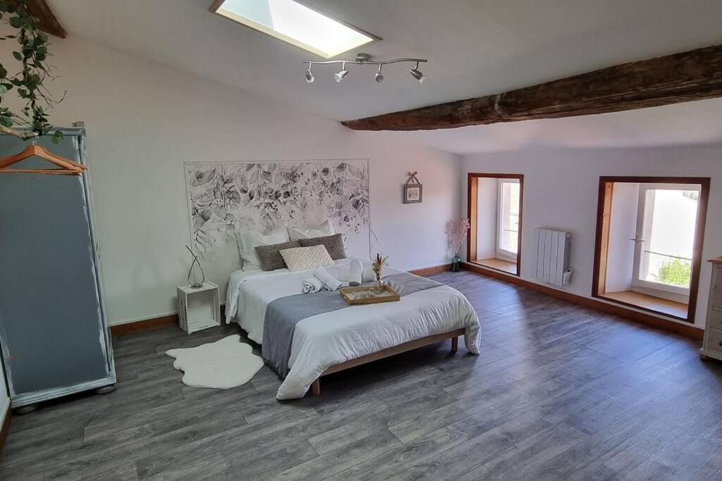 Le Duplex Du Centre - Ideal Pour Un Sejour Detente ! Saint-Savinien Kültér fotó